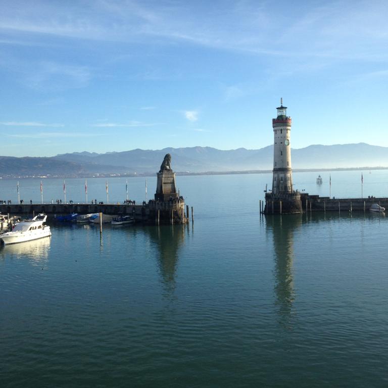 Hotel Montfort-Schloessle Lindau  Exterior photo